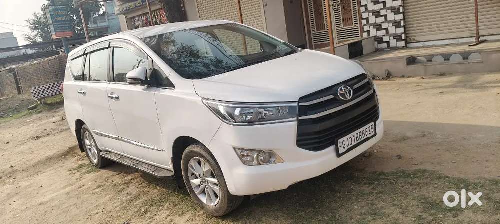 Toyota Innova Crysta 2016