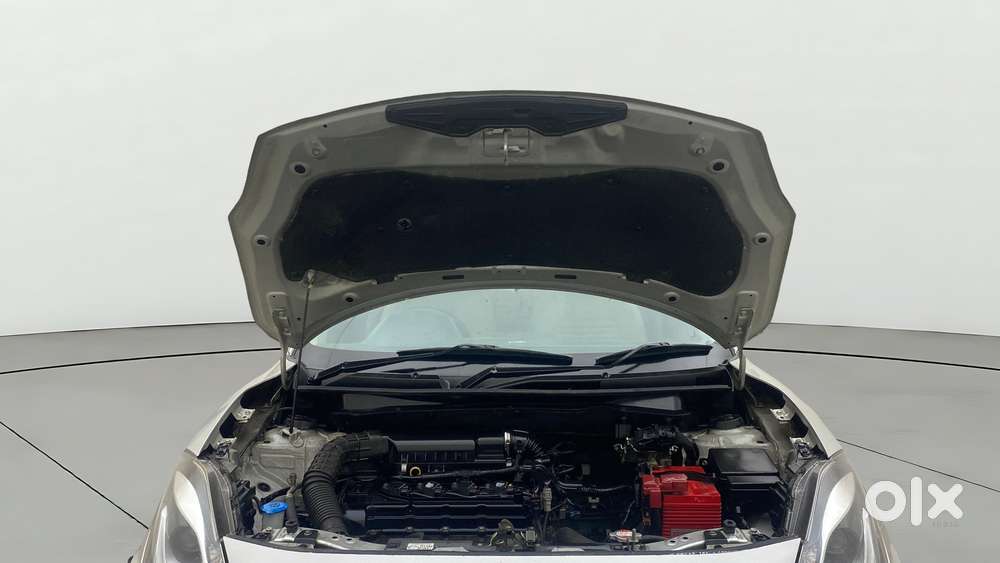 Maruti Suzuki Swift Dzire Zxi + Mt, 2017, Petrol