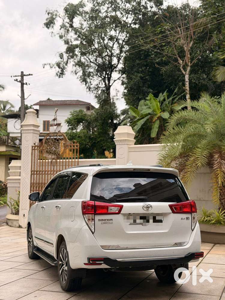 Toyota Innova Crysta 2.4 Z 7 Str, 2023