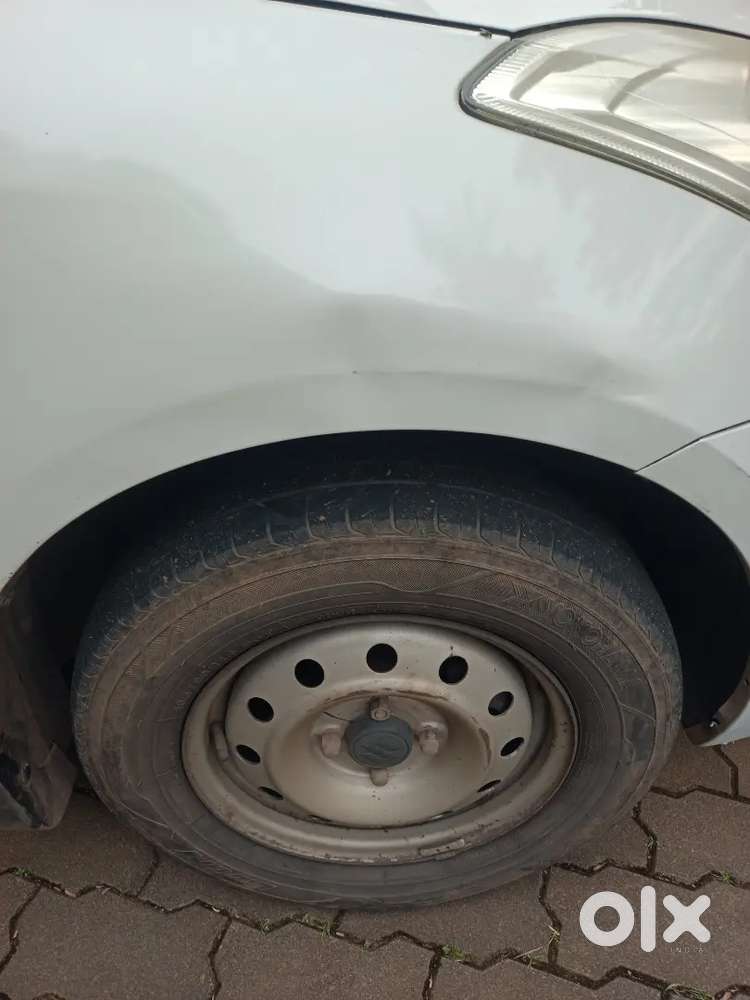 Maruti Suzuki Dzire 4 Cng & Hybrids 92000 Km Driven