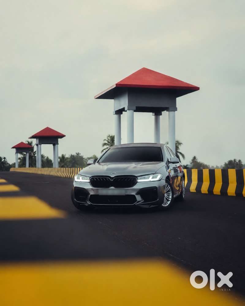 Bmw 5 Series 2011 ( Luxury Line )