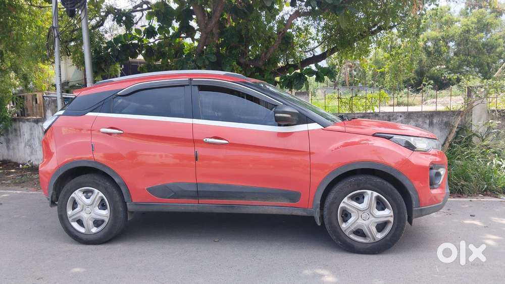 Tata Nexon 1.5 Revotorq Xm (s), 2022, Petrol