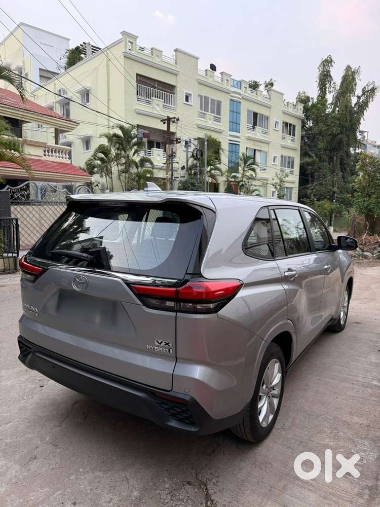 Toyota Innova Hycross 2023 Petrol 53000 Km Driven