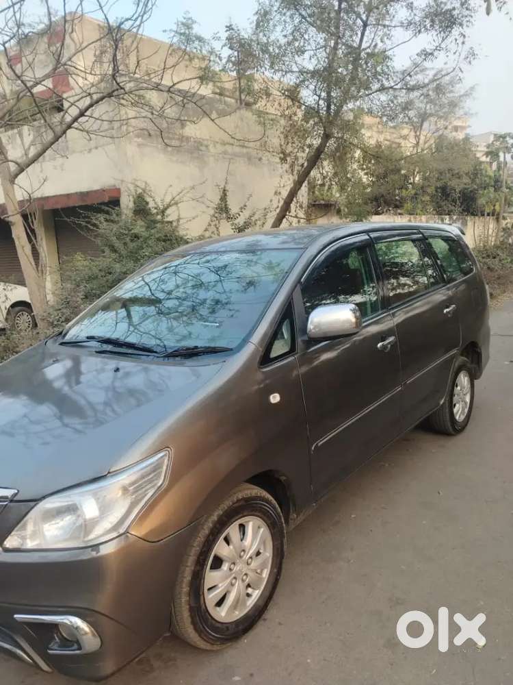 Toyota Innova 2.5 V 2010