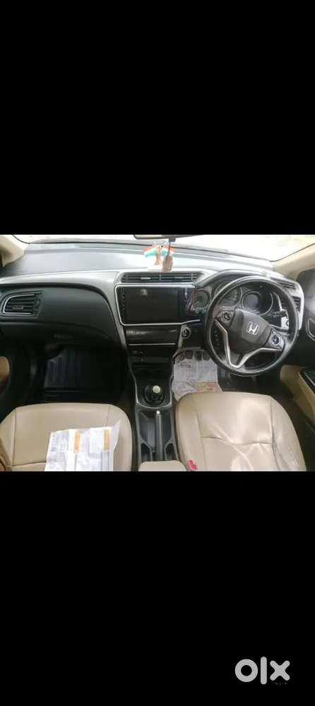 Honda City Model 2017 Petrol Cars Onwer First 67000,km
Very Condition