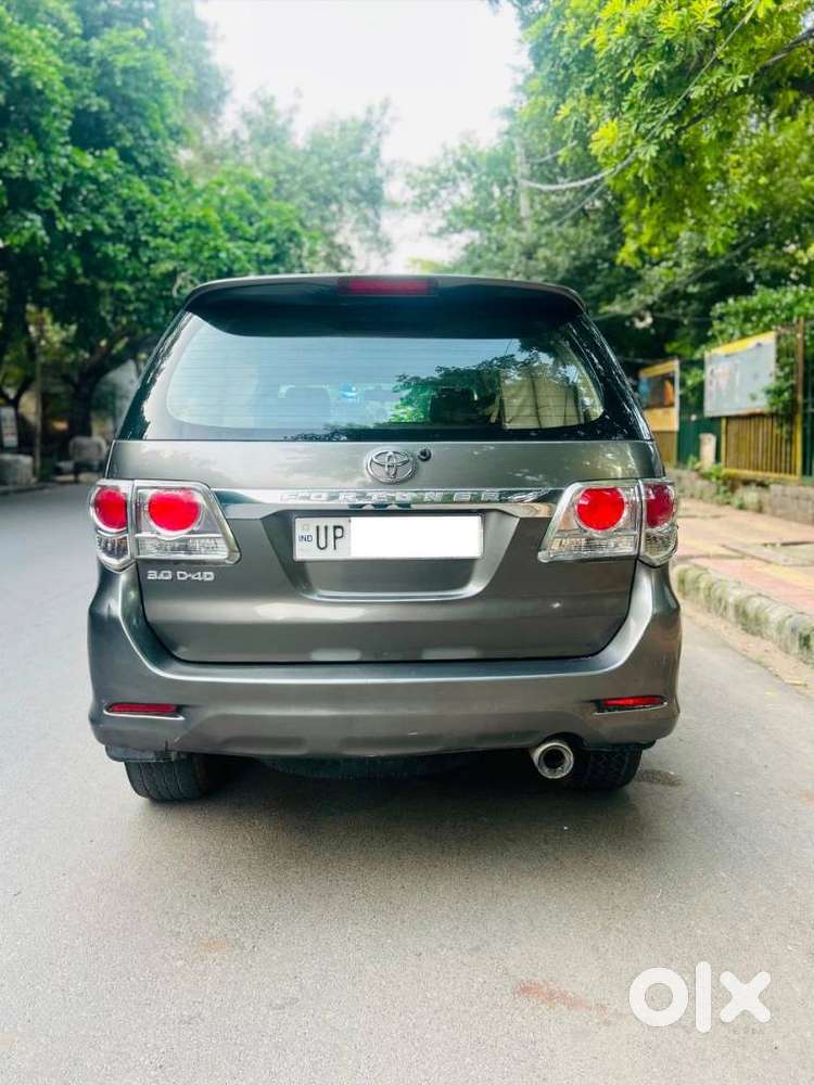 Toyota Fortuner 4x2 Manual, 2013, Diesel