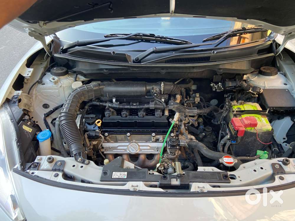 Maruti Suzuki Swift Dzire Vxi Optional, 2020, Petrol