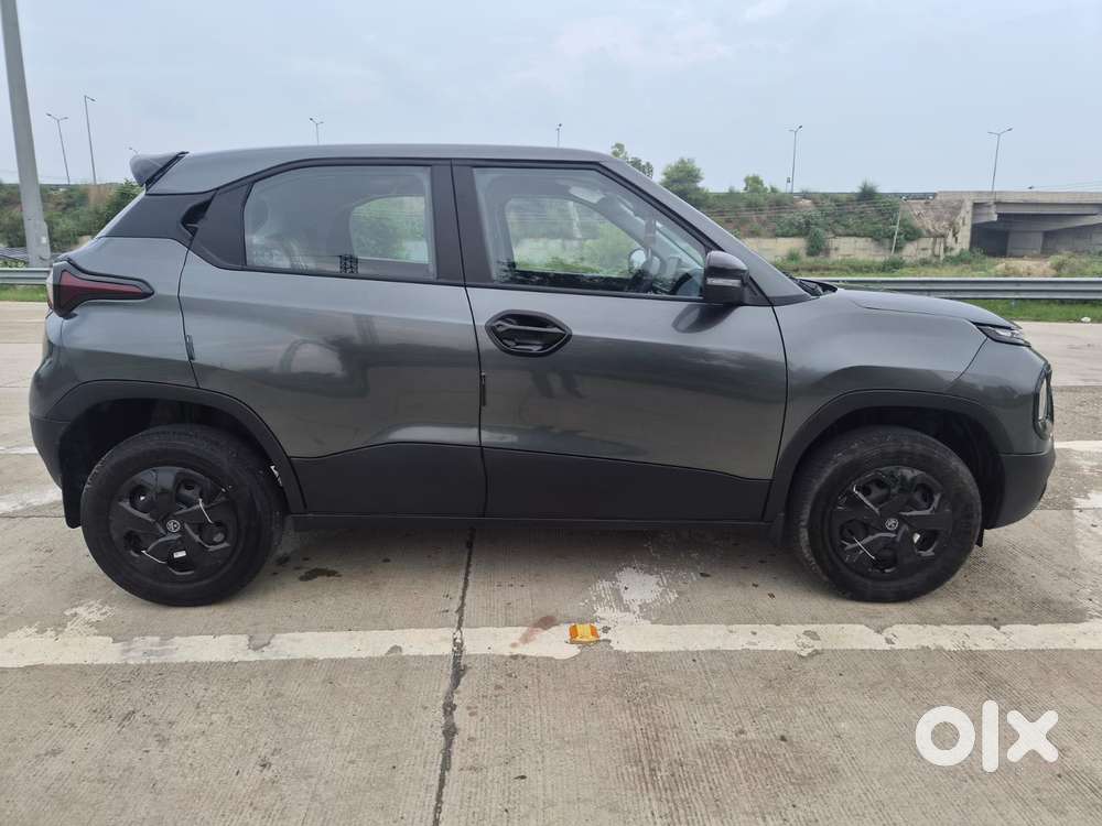 Tata Punch Pure Icng, 2025, Petrol