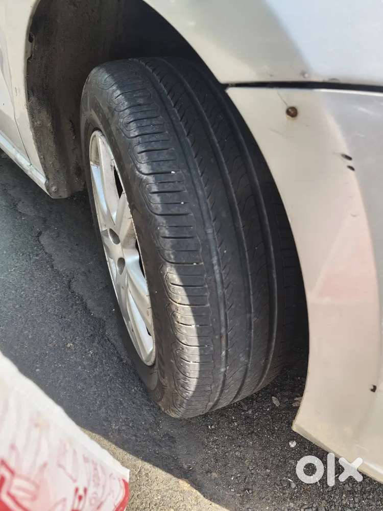 Volkswagen Vento Highline 2012 Petrol Manual