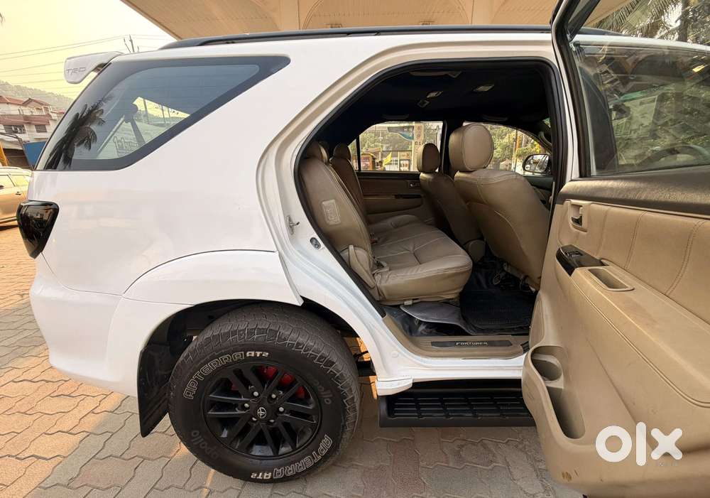 Toyota Fortuner [2009-2012] 3.0 4x4 Mt, 2012, Diesel
