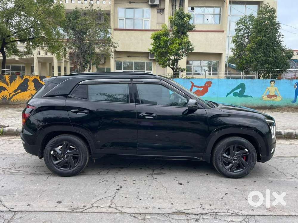 Hyundai Creta Petrol Sunroof 8/2023 S+ Knight Edition Best From Seltos