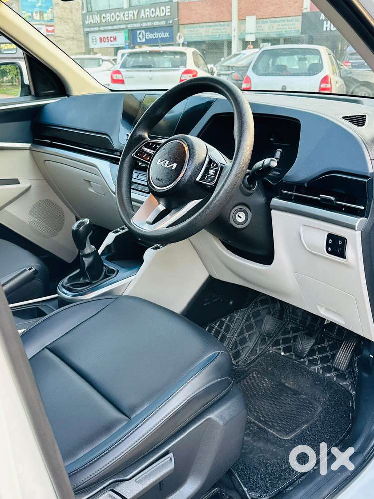 Kia Carens 1.5 Premium Diesel 7 Str Imt, 2025, Diesel