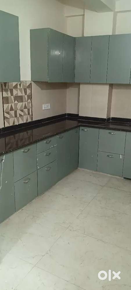 2 bedroom 2 bathroom kitch  hall
