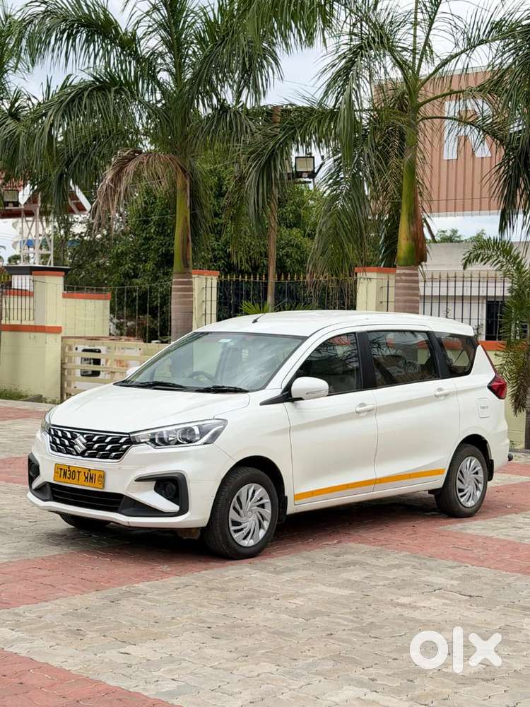 Maruti Suzuki Ertiga, 2023, Petrol