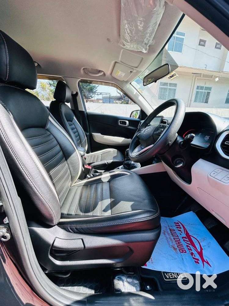 Hyundai Venue 1.2 S (o), 2023, Petrol