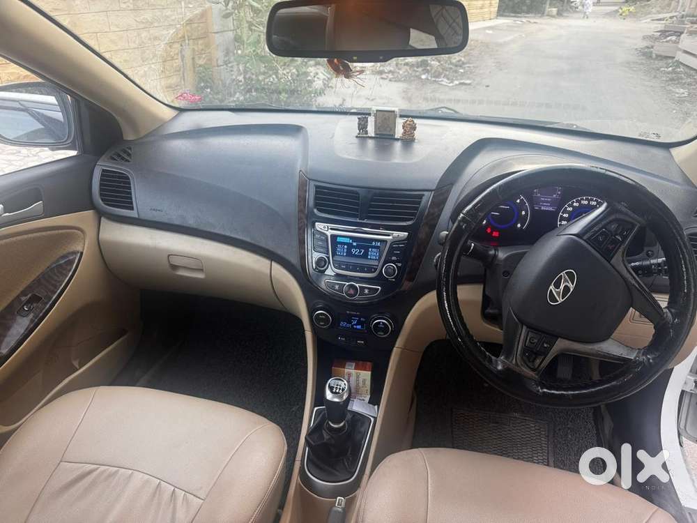 Hyundai Fluidic Verna 2015