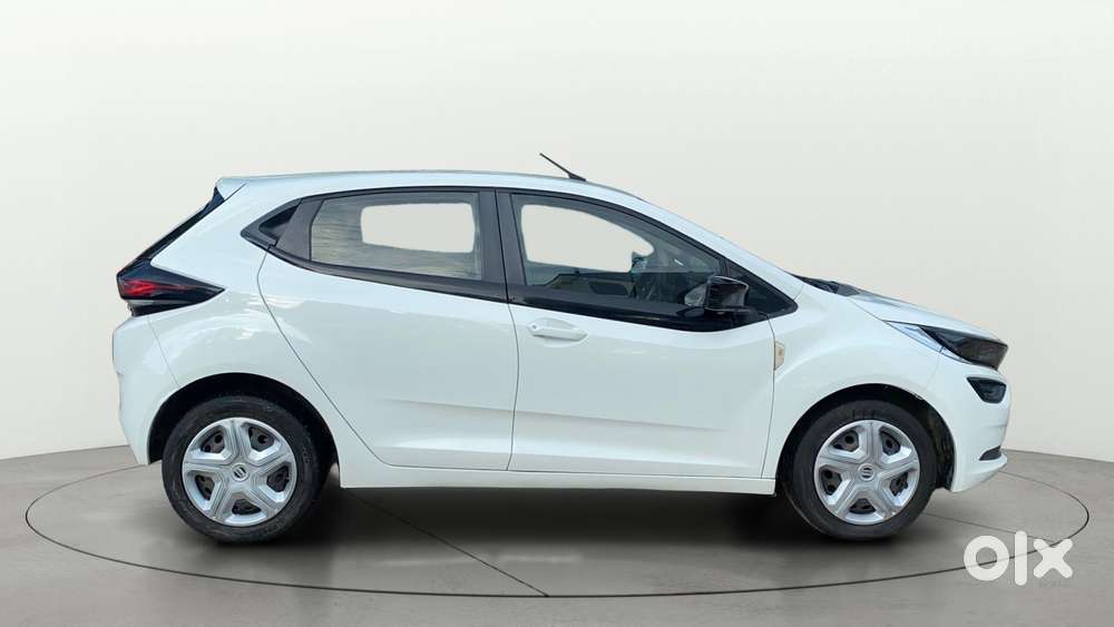 Tata Altroz 1.2 Xm Plus, 2021, Petrol