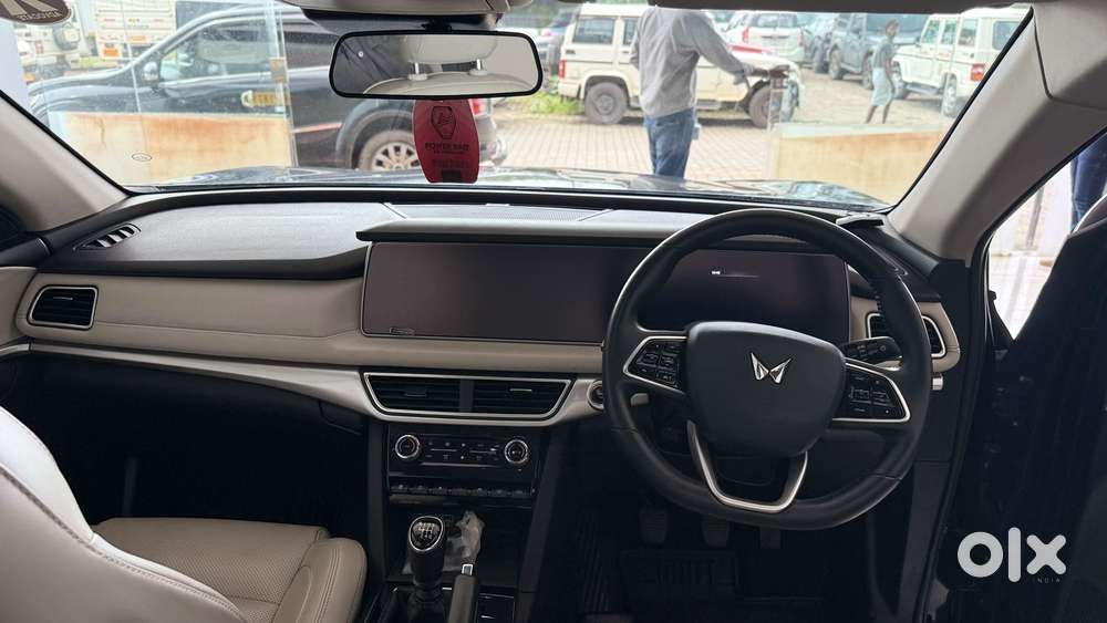 Mahindra Xuv700 2.2 Ax 7 Diesel Mt Str, 2022, Diesel