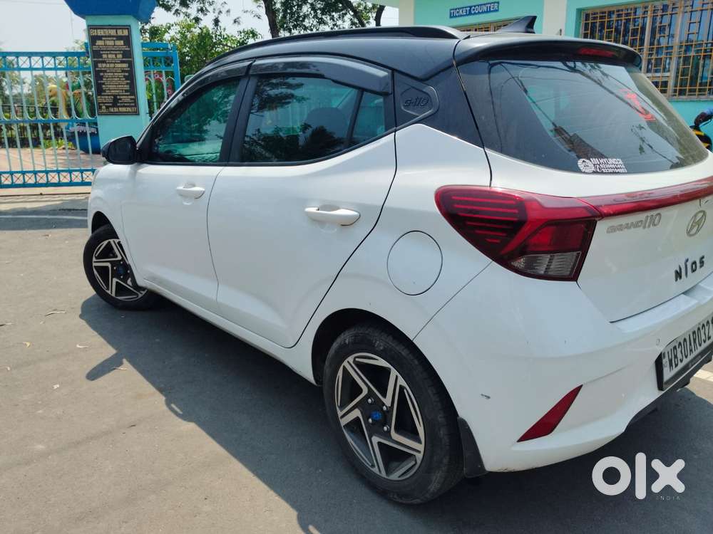 Hyundai Grand I10 Nios Sportz Mt Dual Tone, 2024, Petrol