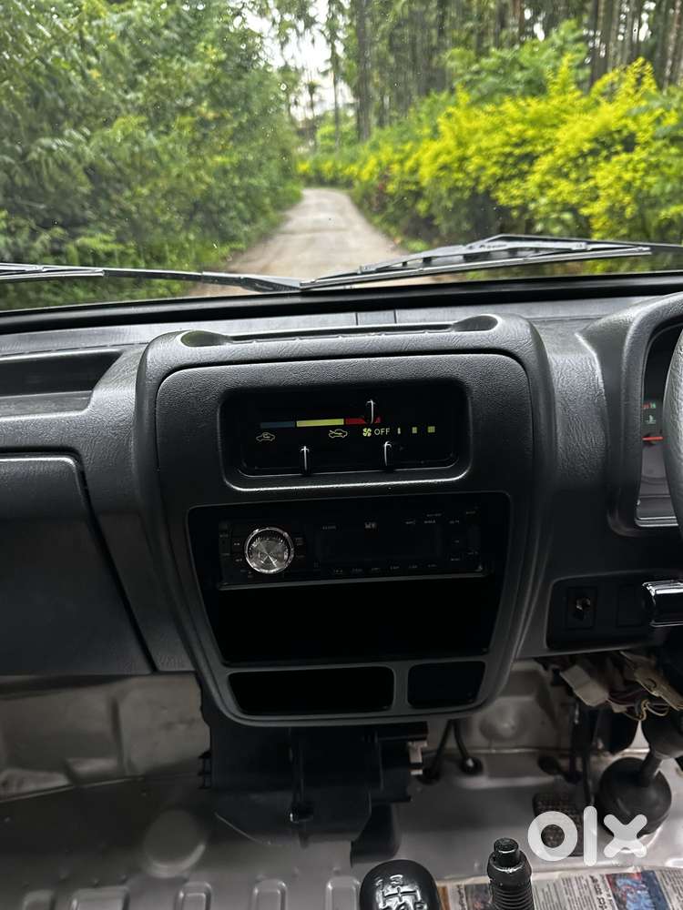 Maruti Suzuki Omni 5 Seater Std, 2013, Petrol