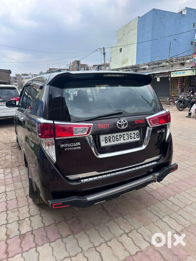 Toyota Innova Crysta 2019