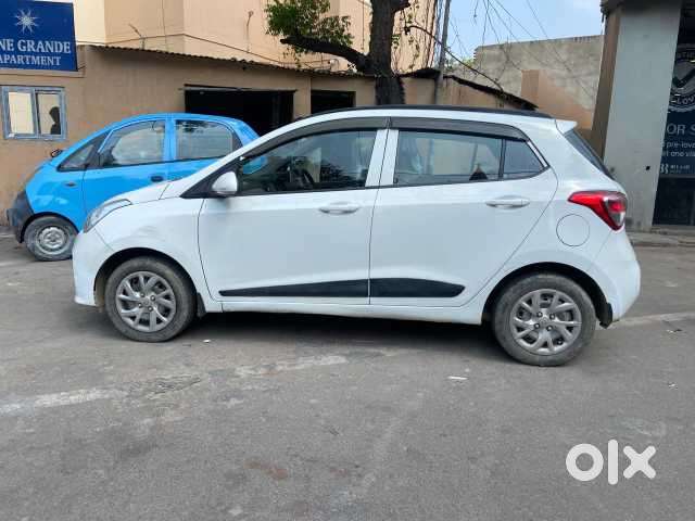 Hyundai Grand I10 2016-2017 Sportz Celebration Edition, 2017