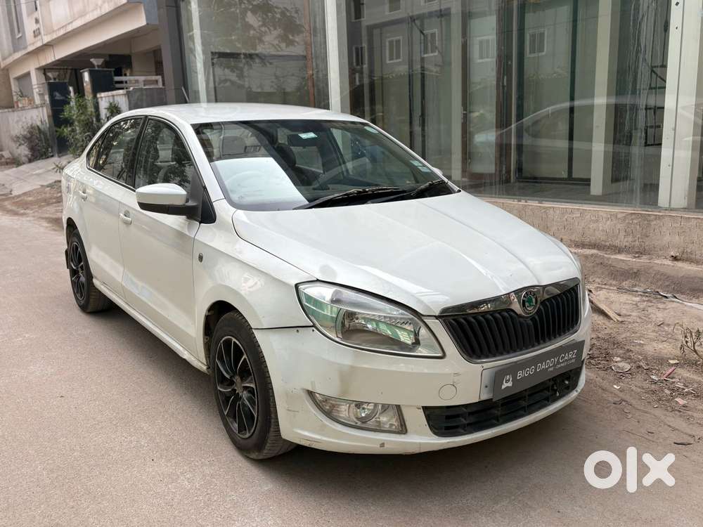 Skoda Rapid 1.6 Mpi Ambition, 2012, Diesel