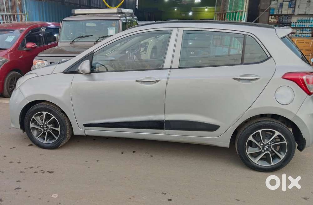 Hyundai Grand I10 Asta Option, 2017, Petrol