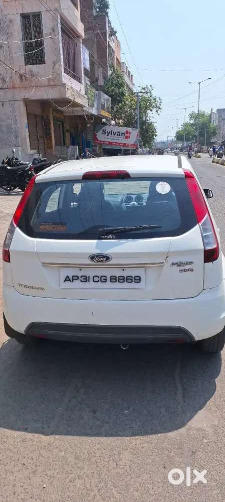 Ford Figo 2013 Diesel 160000 Km Driven