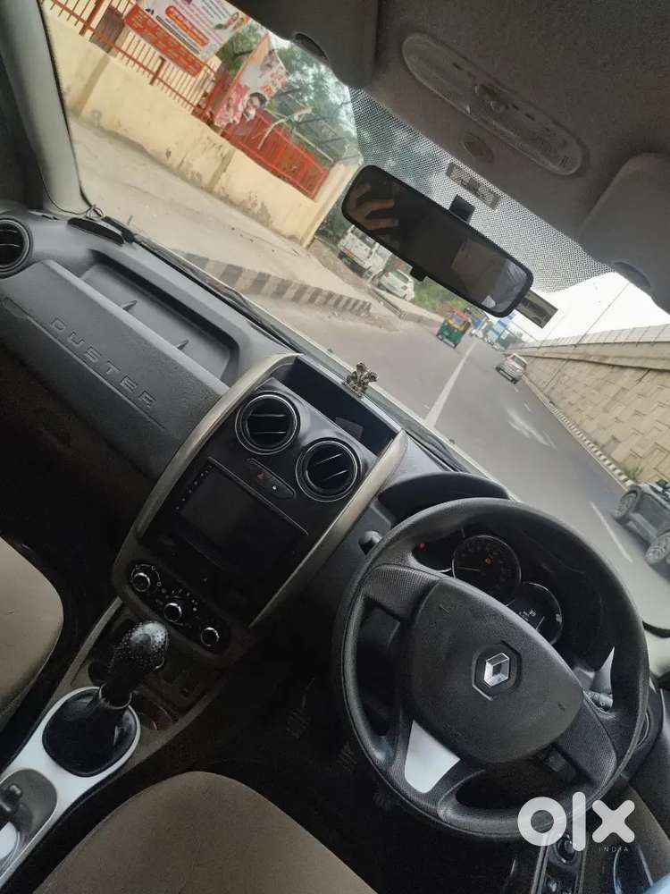 Renault Duster Petrol 2016 Model. Well Maintained.