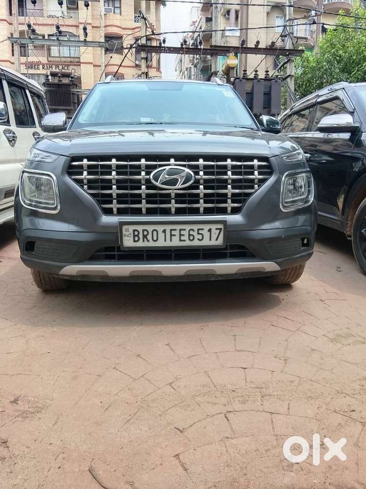 Hyundai Venue 1.2 S (o), 2021, Petrol