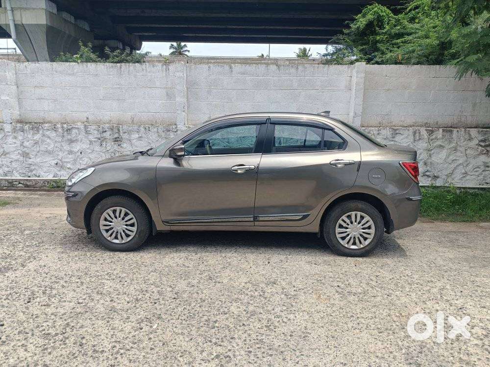 Maruti Suzuki Dzire 1.2 Vxi, 2022, Petrol