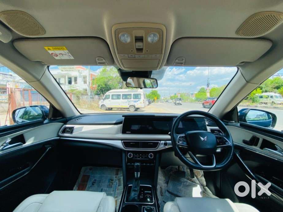 Mahindra Xuv700 2.2 Ax 7 Diesel At Luxury Pack Str, 2022, Diesel