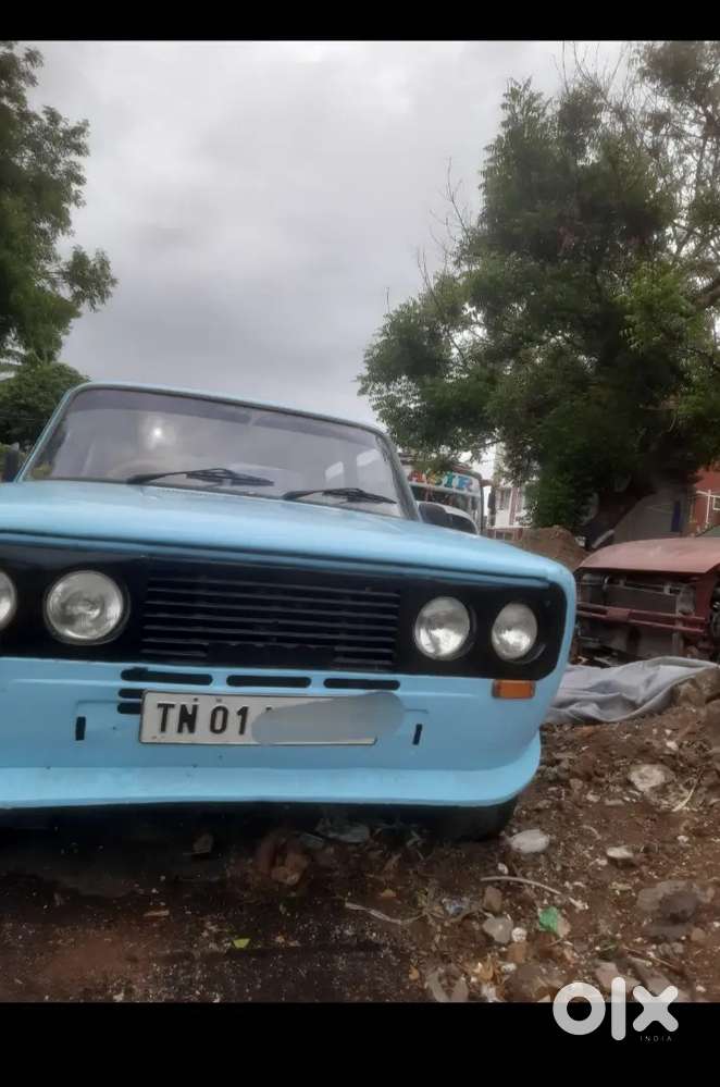 118 Vintage Car
