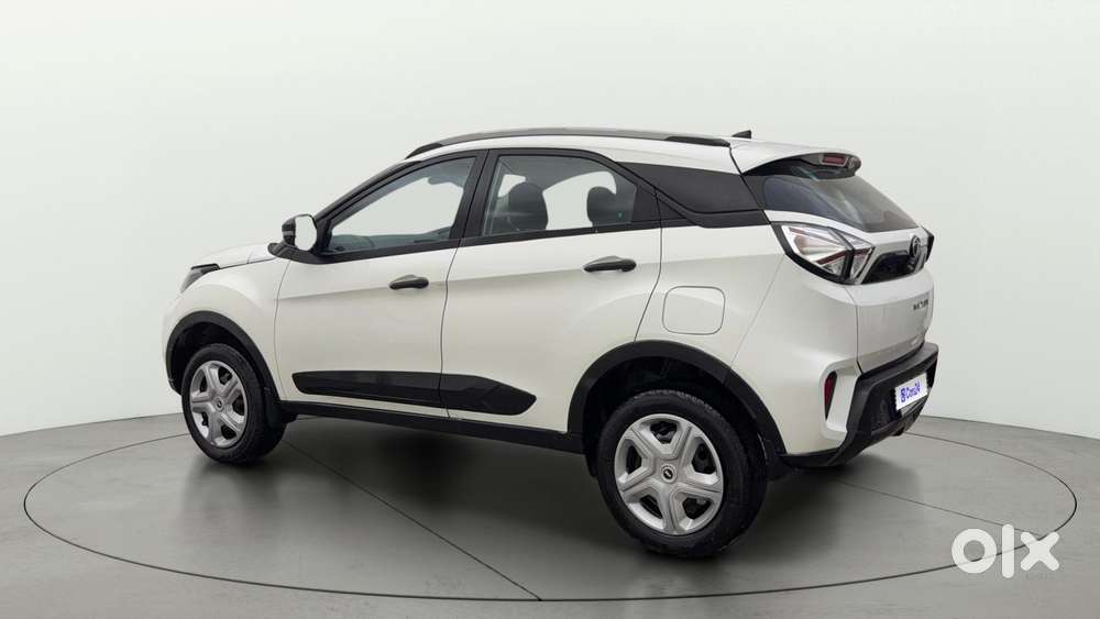 Tata Nexon 1.2 Revotron Xm (s), 2023, Petrol