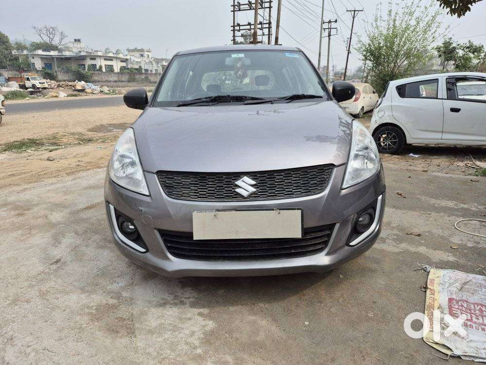 Maruti Suzuki Swift Vxi + Manual, 2017, Petrol