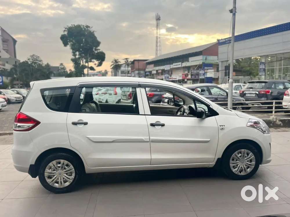 Maruti Suzuki Ertiga 2012