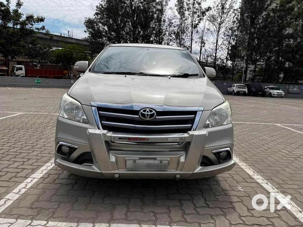 Toyota Innova Z 2015