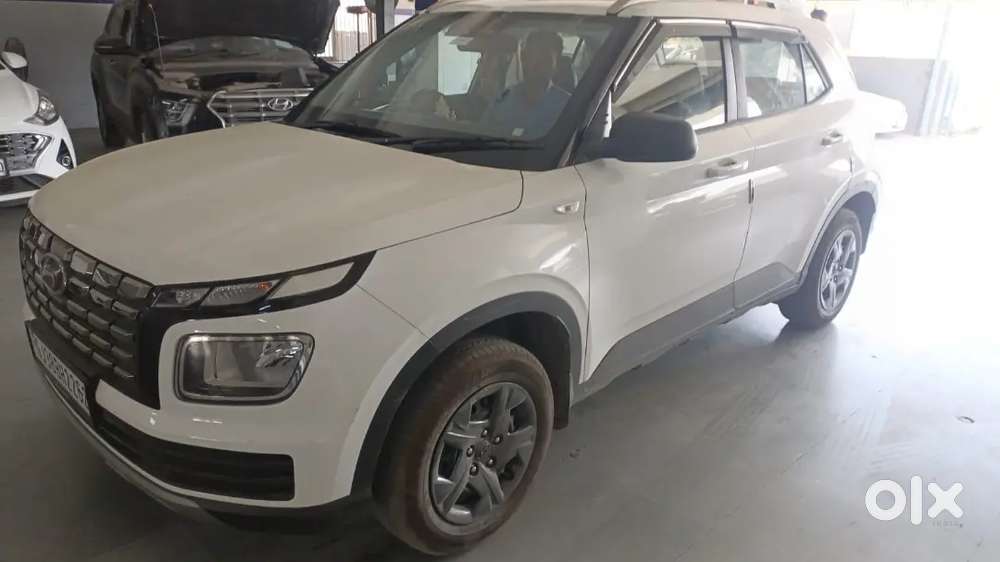 Hyundai Venue E Petrol 2024