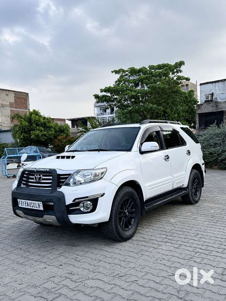 Toyota Fortuner 3.0 4x4 Manual, 2015, Diesel