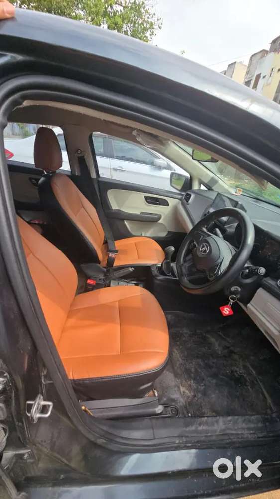 Tata Altroz Xe Petrol 2021