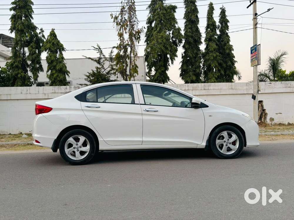 Honda City E Mt I-vtec, 2014, Diesel