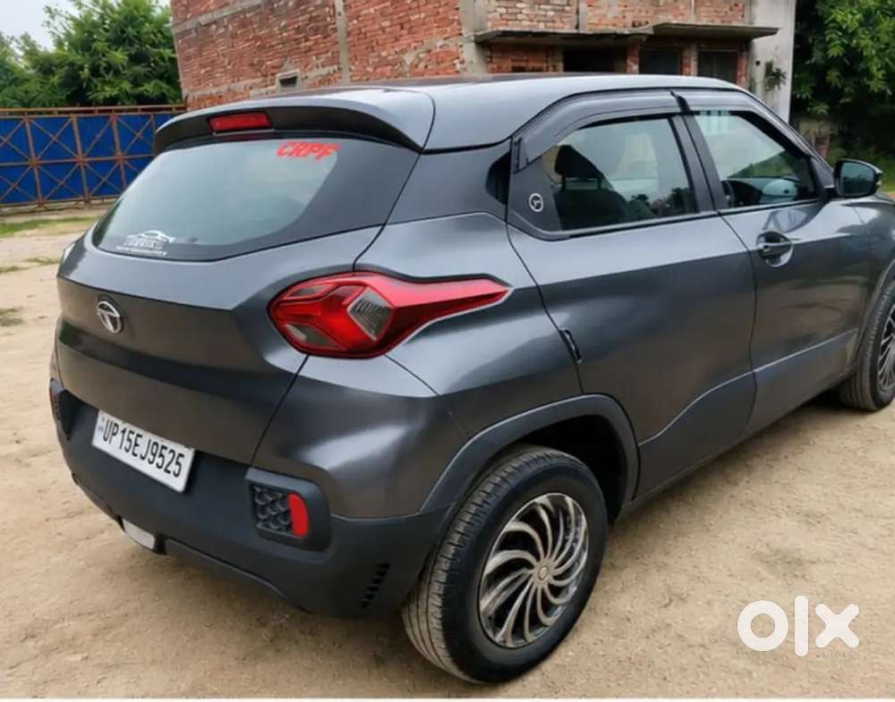 Tata Punch Smart 2024