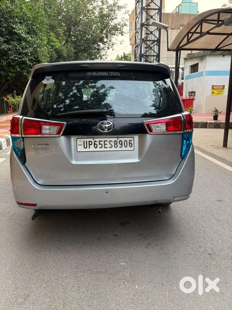 Toyota Innova Crysta 2.4 G Mt, 2023, Diesel