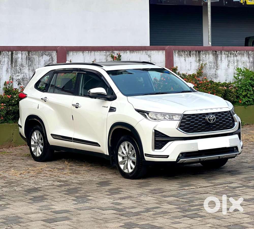 Toyota Innova Hycross 2.0 Vx Hybrid 7 Str, 2024, Petrol