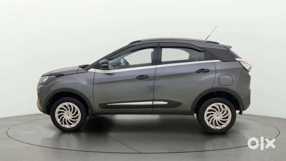 Tata Nexon 1.2 Revotron Xm (s), 2022, Petrol
