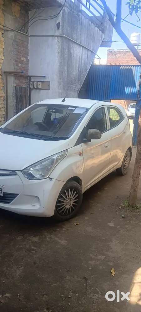 Hyundai Eon Magna+ Petrol 2012