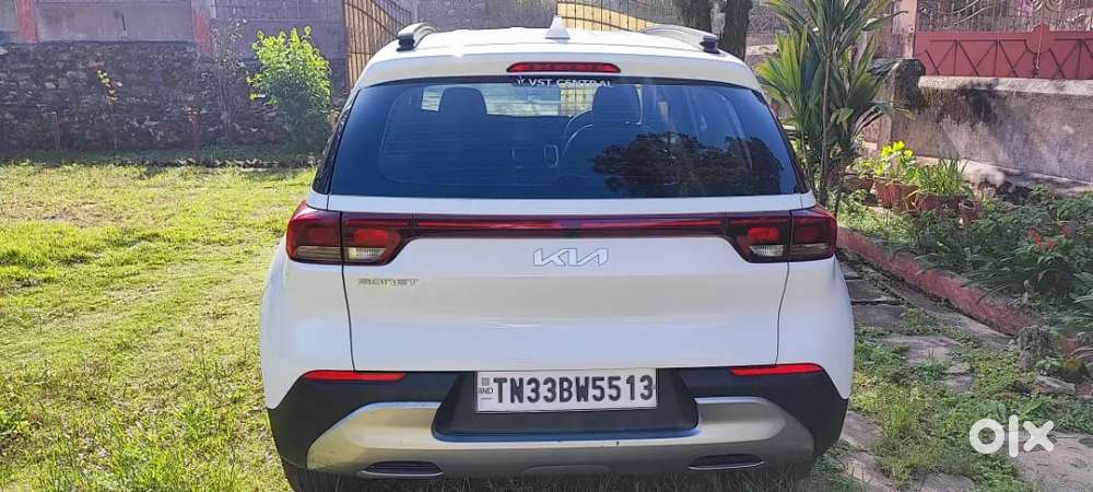 Kia Sonet 2022 Drives Ahead