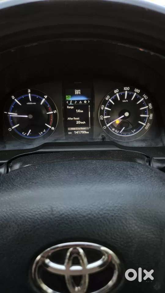 Toyota Innova Crysta 2.4 V 7 Str, 2017, Diesel