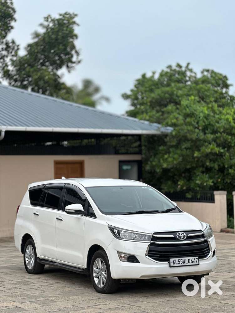 Toyota Innova Crysta 2.4 Gx Mt, 2016, Diesel